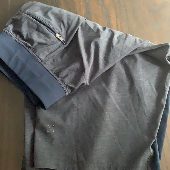 Lululemon T.H.E. Short Linerless 11"
Nautical Navy - Picture 3 of 6